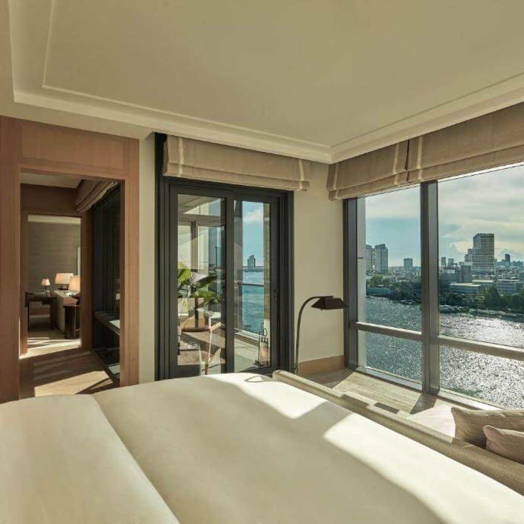 Stella Bar at Capella Bangkok — elegant cocktail bar interior for solo travellers