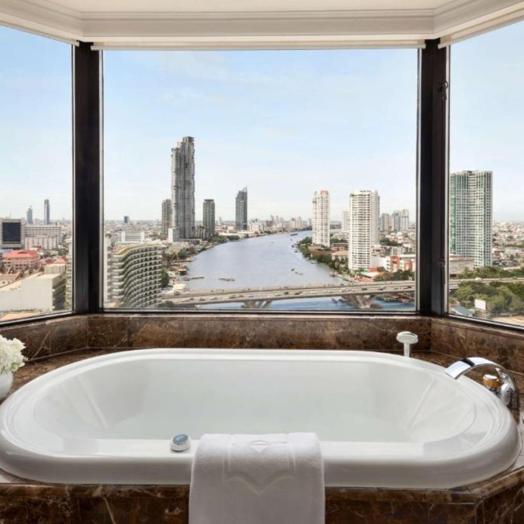 Shangri-La Bangkok riverside hotel interior bathroom design